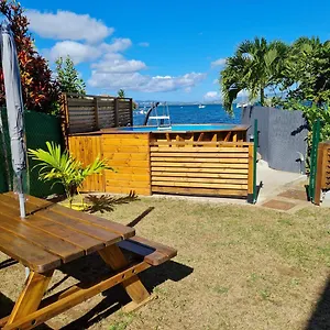 Joli F2 Avec Piscine Hébergement de vacances Les Trois-Ilets